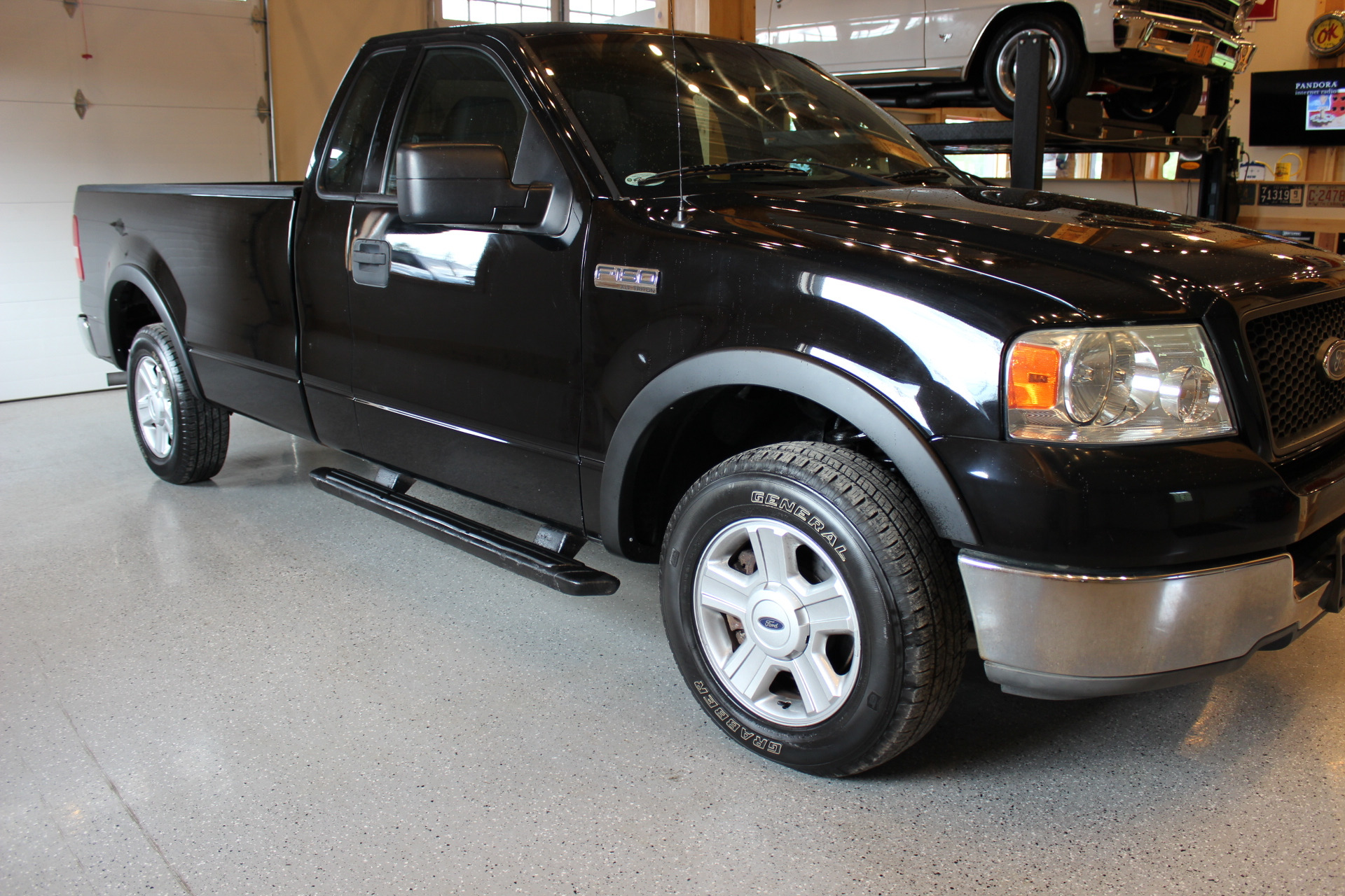 2004 Ford F-150 XLT