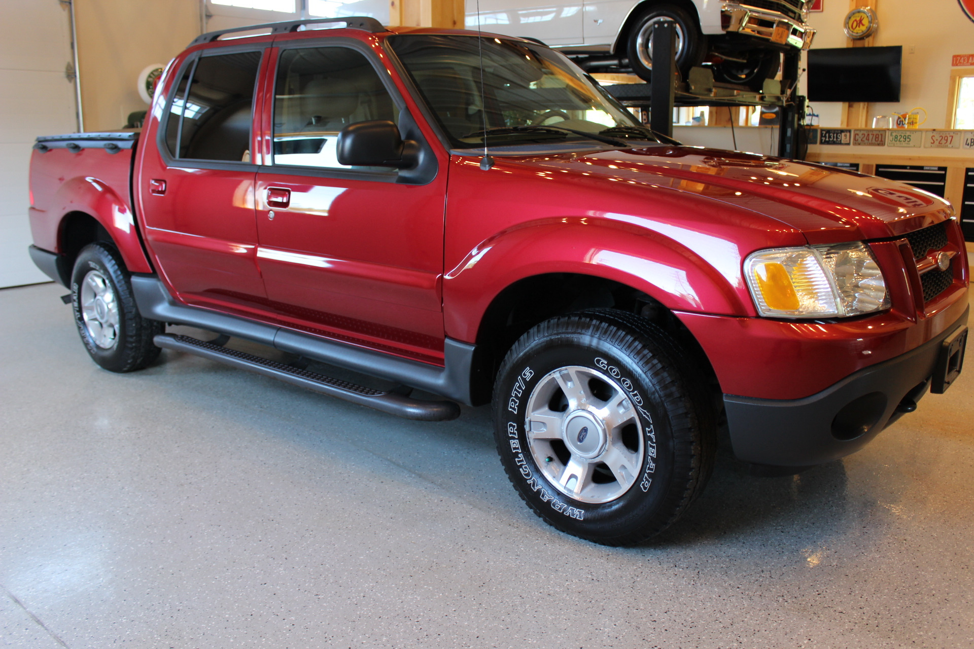 2004 Ford Explorer Sport Trac XLT - Biscayne Auto Sales | Pre-owned