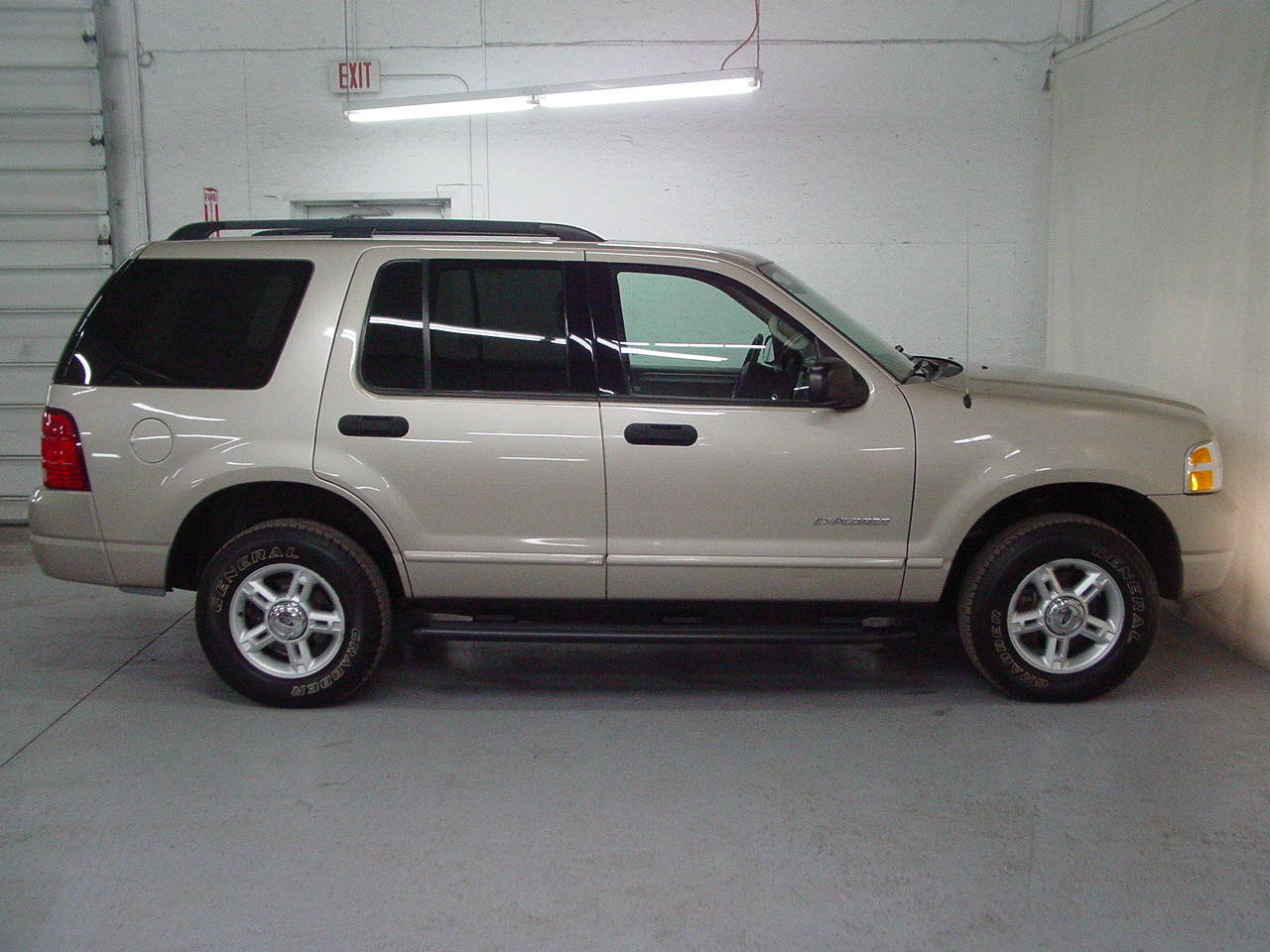 2004 Ford Explorer XLT - Biscayne Auto Sales | Pre-owned Dealership ...